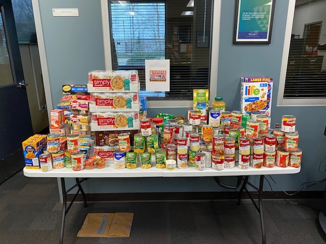 Lineage Logistics workers participating in Holidays without Hunger in Salem, OR