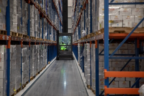 Cold storage and multi-temperature storage in Lineage's Jacksonville cold storage warehouses help maintain product integrity and food safety in the supply chain.